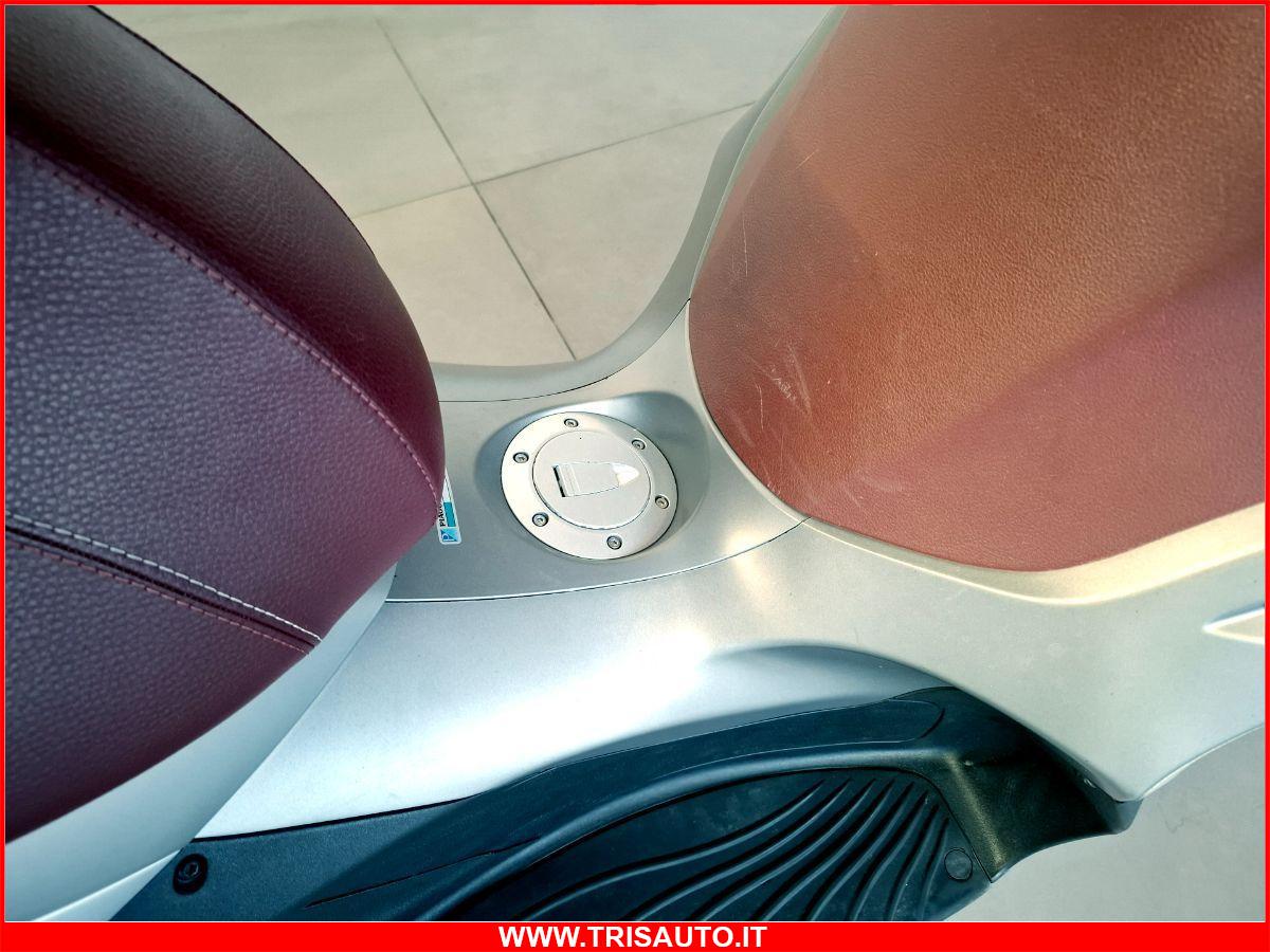 Piaggio Beverly 350 SportTouring