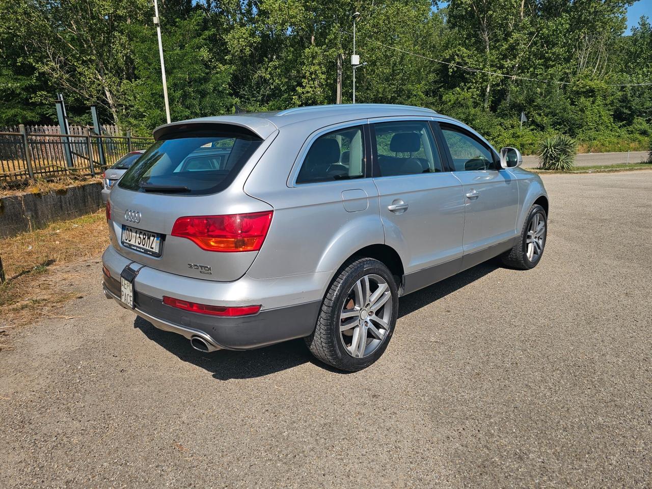 Audi Q7 3.0 V6 TDI 233CV quattro tiptronic