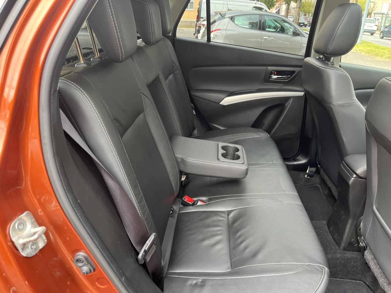 Suzuki S-Cross 1.6 DDiS Start&Stop 4WD All Grip DCT Star View