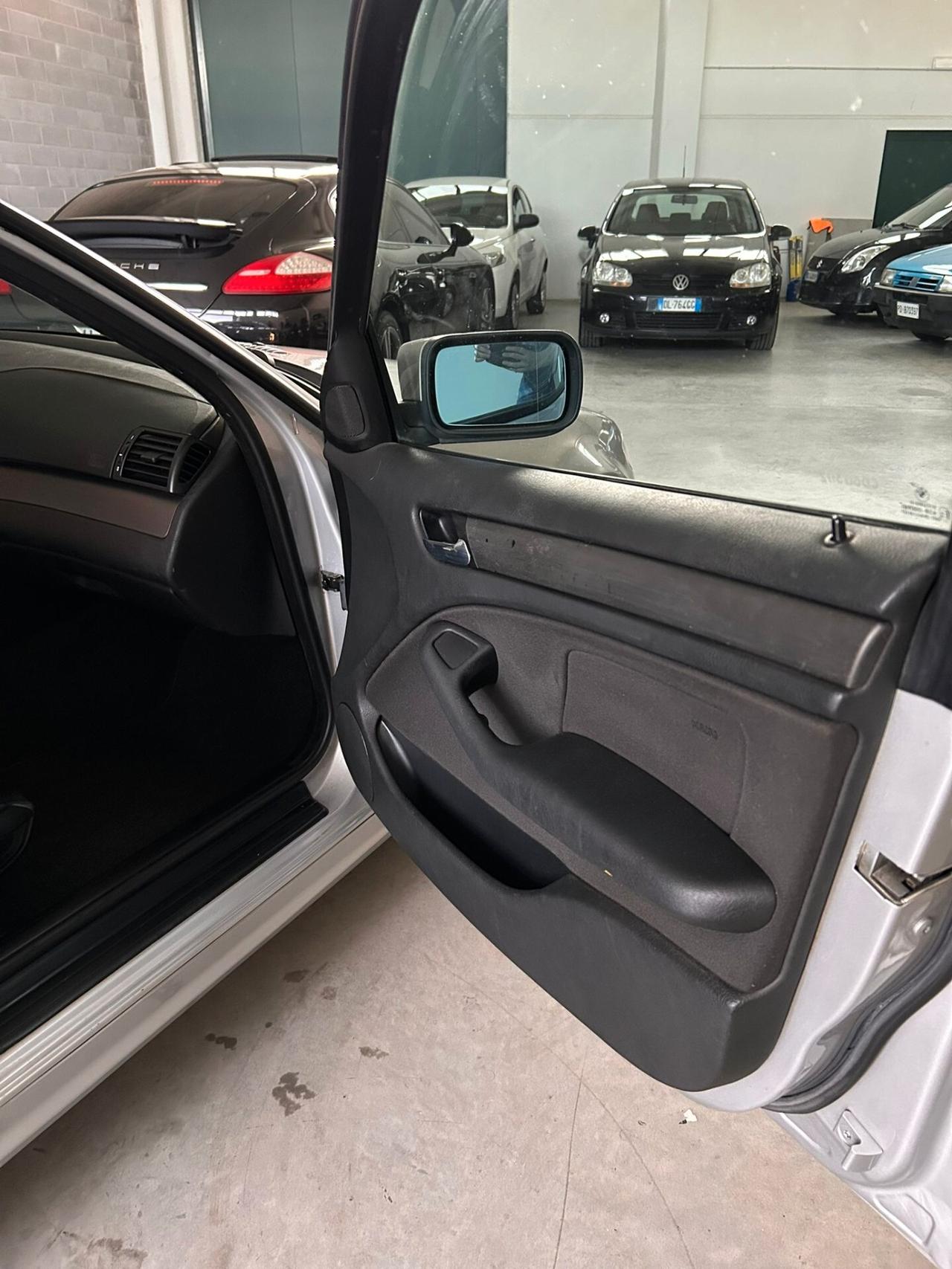 Bmw 320 320d turbodiesel cat 4 porte Eletta