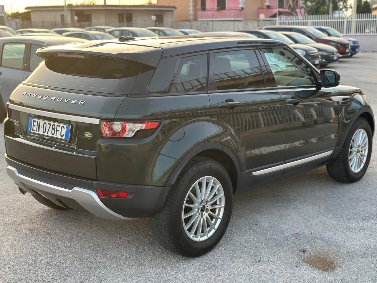 Evoque 2012 2.2 TD4 5p. Pure 150CV AUT Bicolore