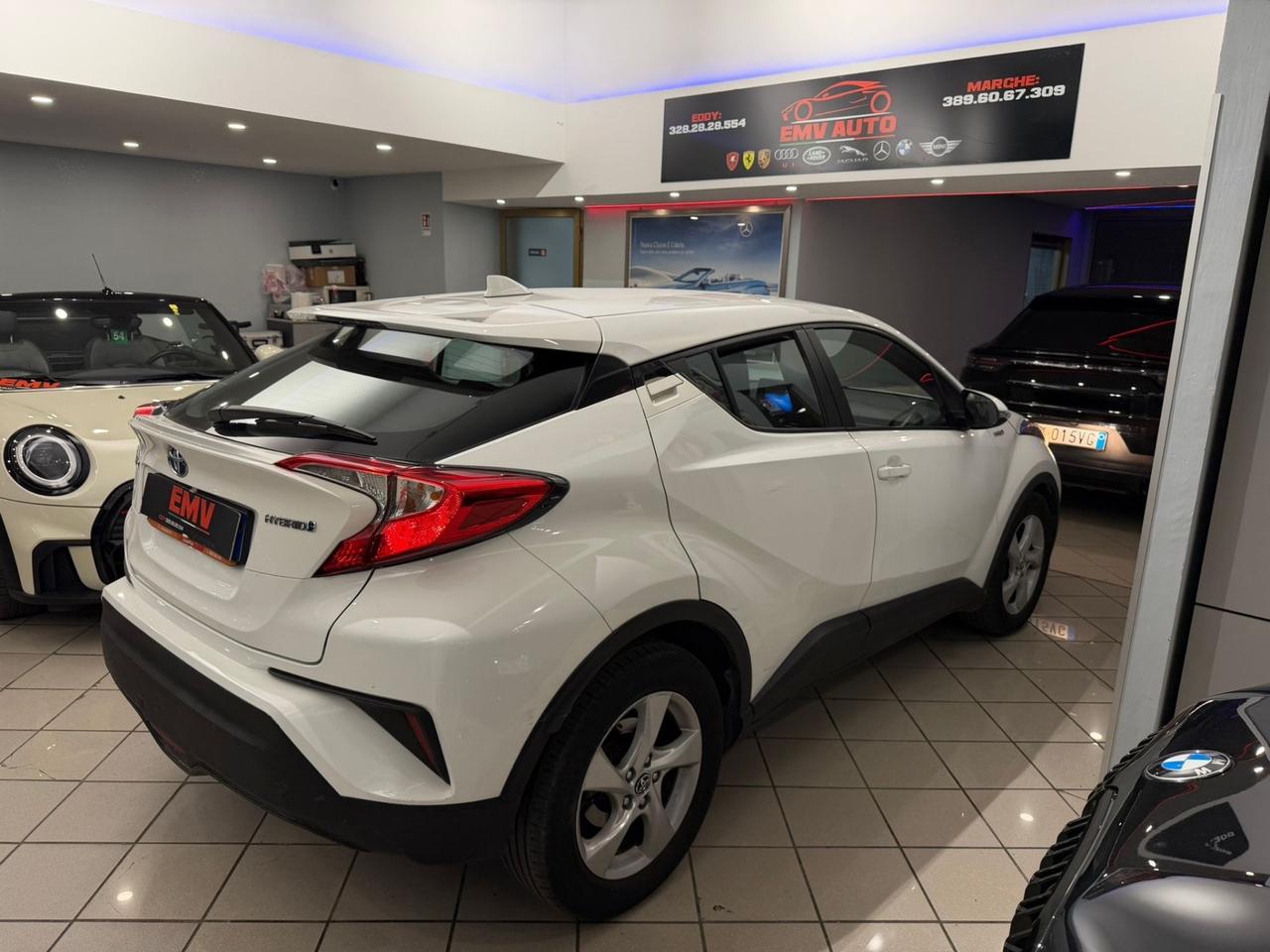 Toyota C-HR 1.8 Hybrid E-CVT Style