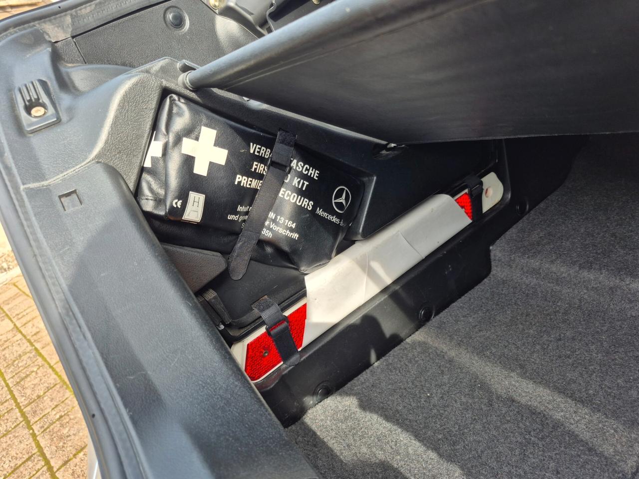 Mercedes-benz SLK 200 cat