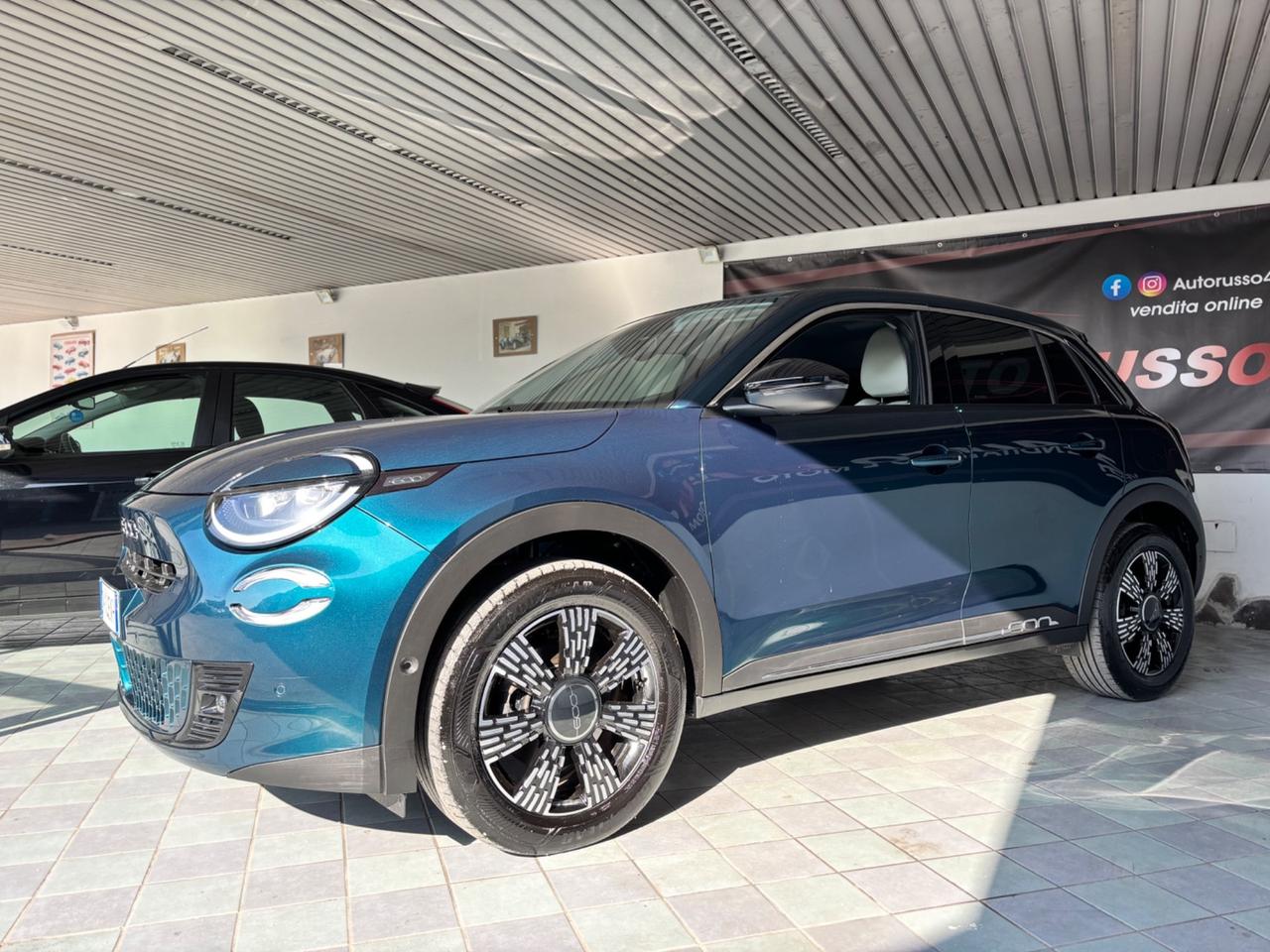 Fiat 600 Hybrid 100 automatica 5 anni di garanzia casa madre