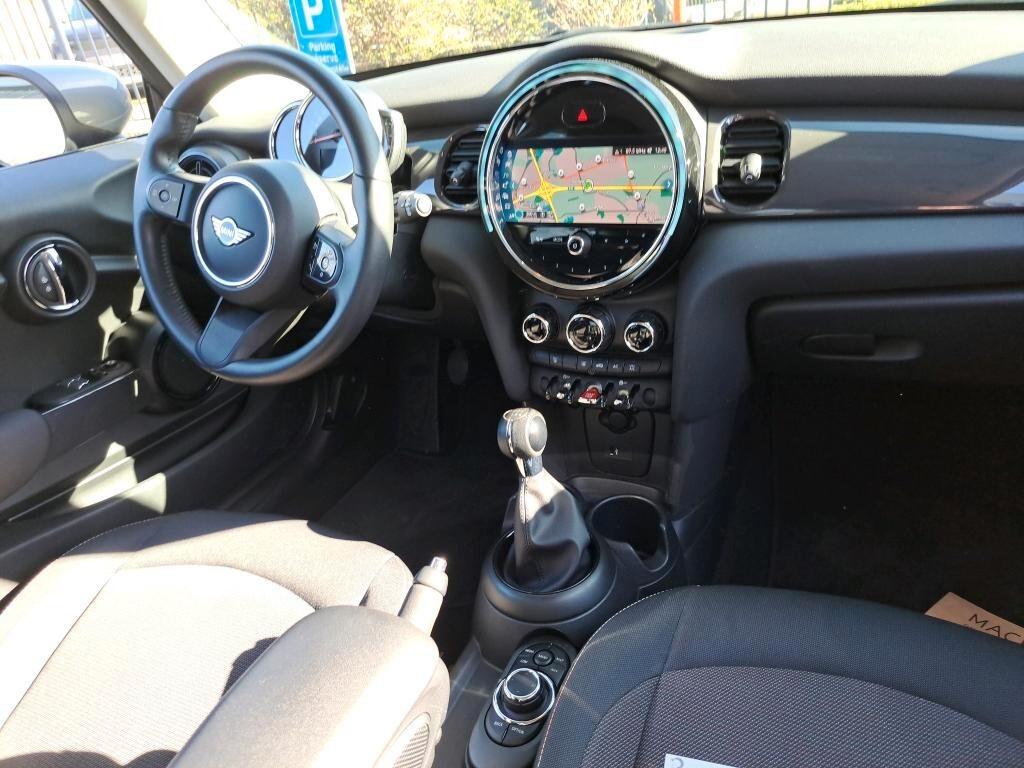 MINI ONE 1.5 102CV 6M. BUSINESS ( FARI LED - CRUISE - NAVI - SENSORI POST. )