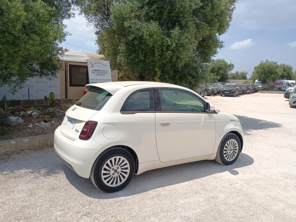 Fiat 500e 23,65 kWh Action KM0