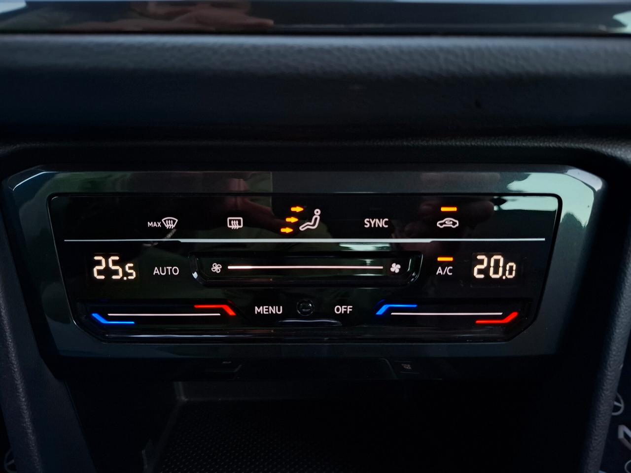 VW Tiguan 2.0 TDI 150cv DSG *LED-RADAR-CRUISE*