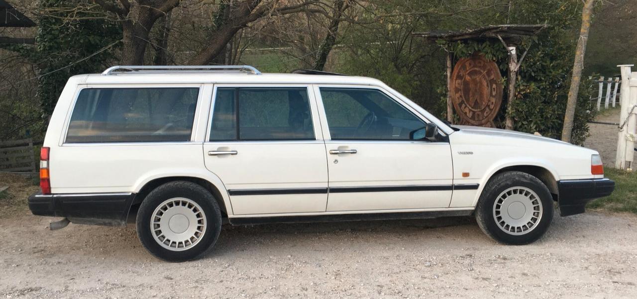 Volvo 760 Station wagon