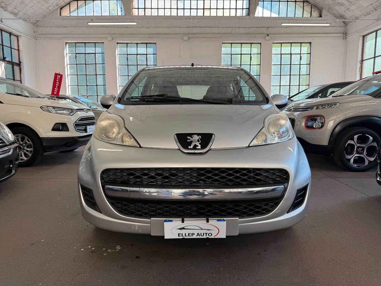 Peugeot 107 1.0 68CV 3p. AUTOMATICA - 1 PROPRIETARIO