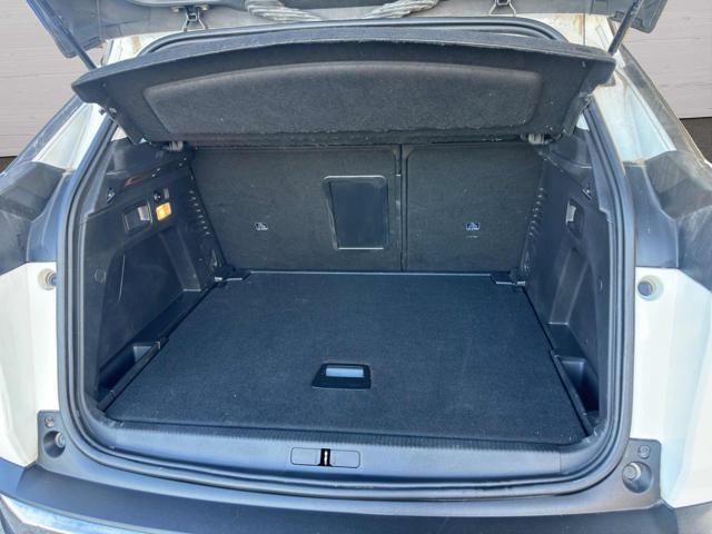 PEUGEOT 3008 BlueHDi 130 S&S Business