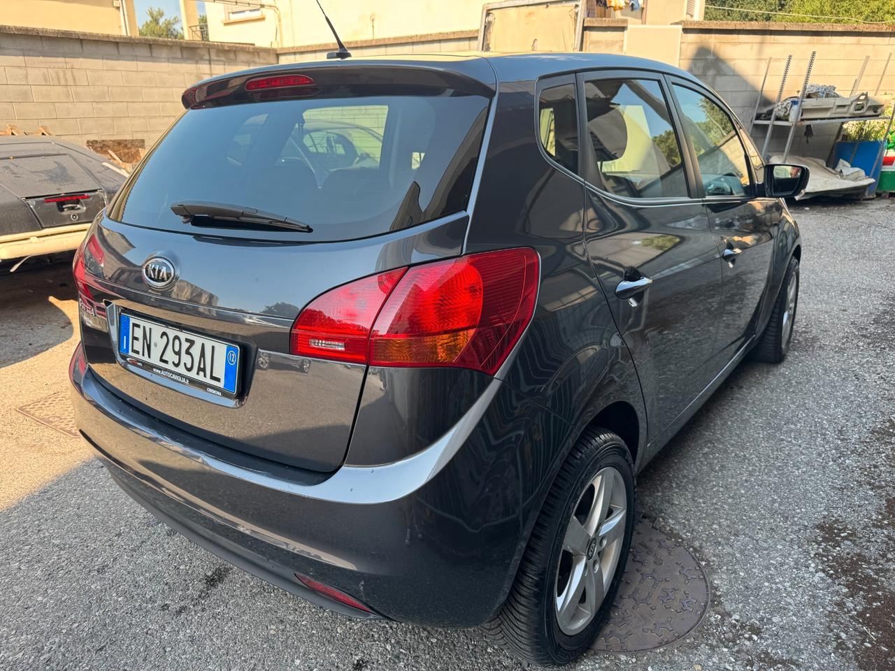 Kia Venga 1.6 CVVT Auto. Cool