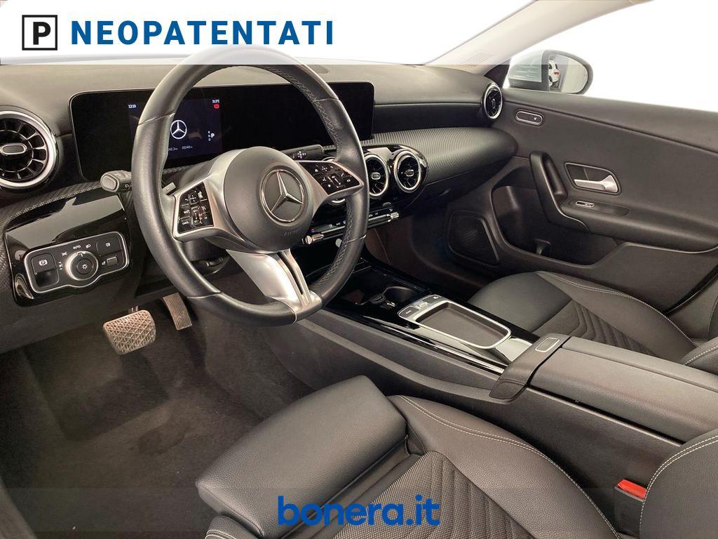 Mercedes CLA Shooting Brake 180 D Advanced 8G-DCT