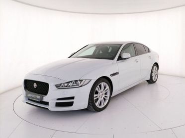 Jaguar XE 2.0d i4 Prestige 180cv auto my19