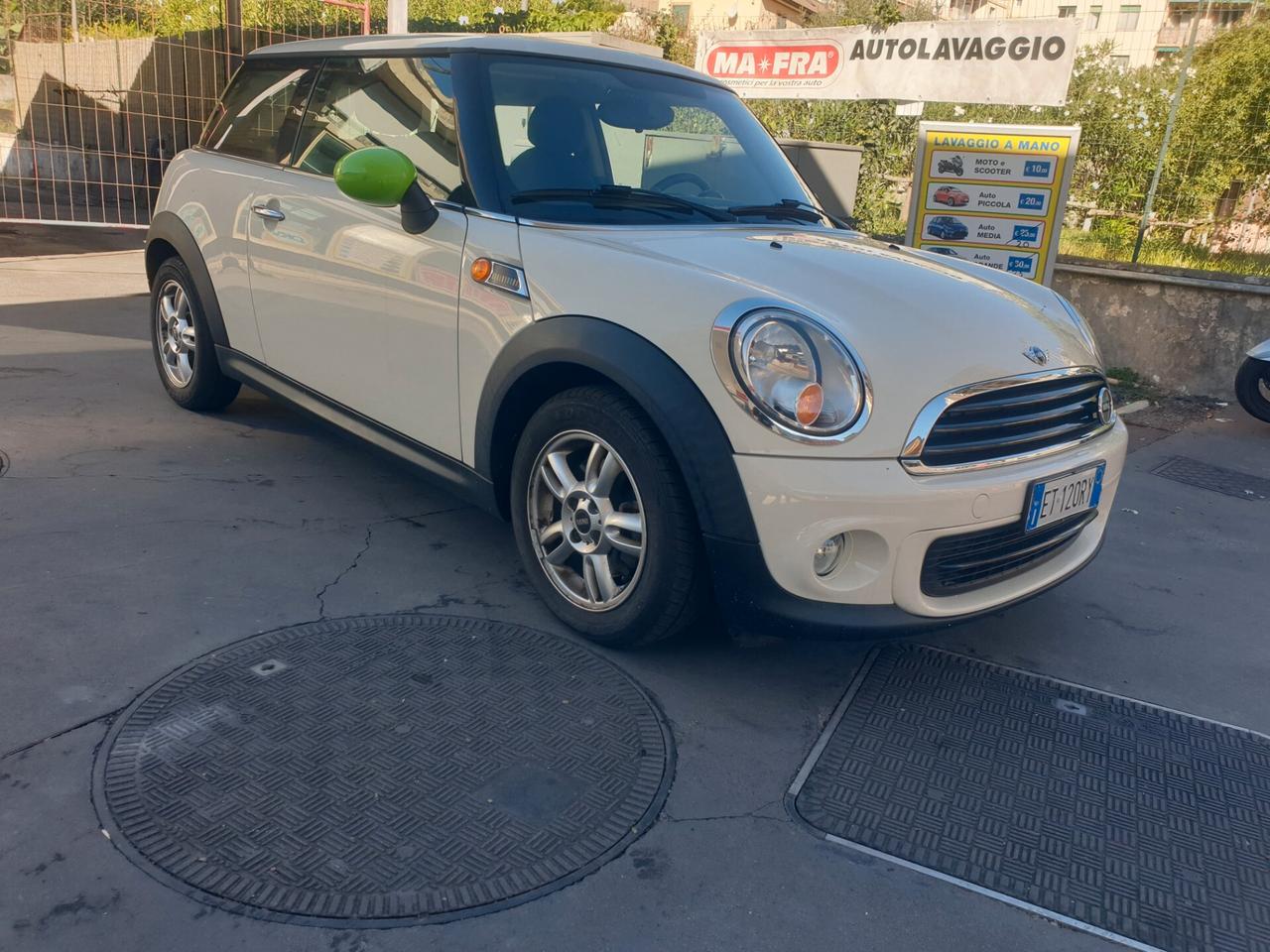 Mini 1.6 16V One (55kW)