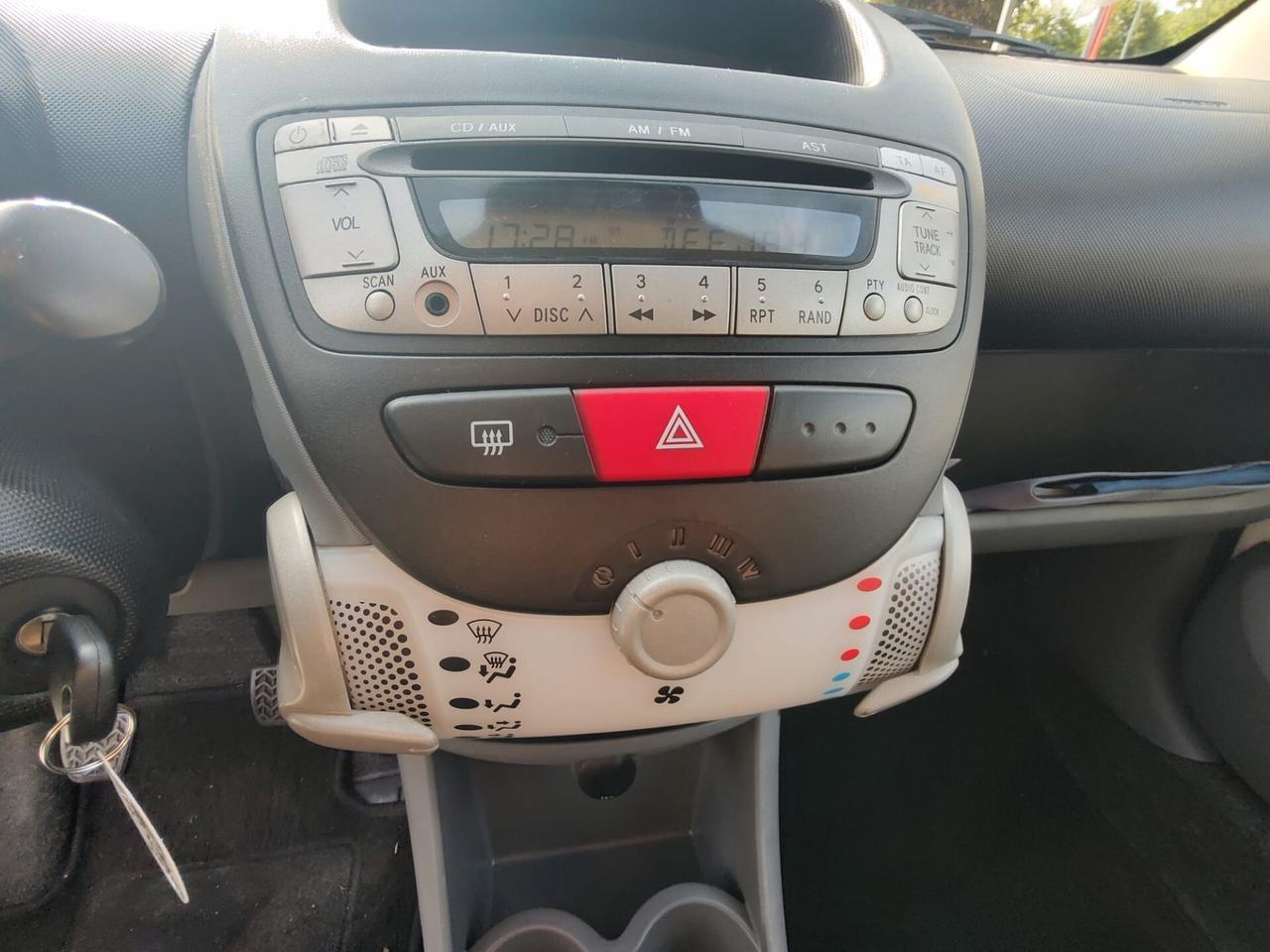 Peugeot 107 BENZINA, 5 PORTE, 1.0 12V ACCESS, 50 KW, 68CV, OK NEOPATENTATI, GARANZIA L.12 MESI