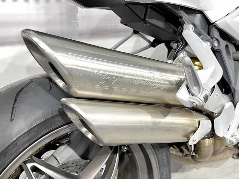 MV Agusta Brutale 990 R