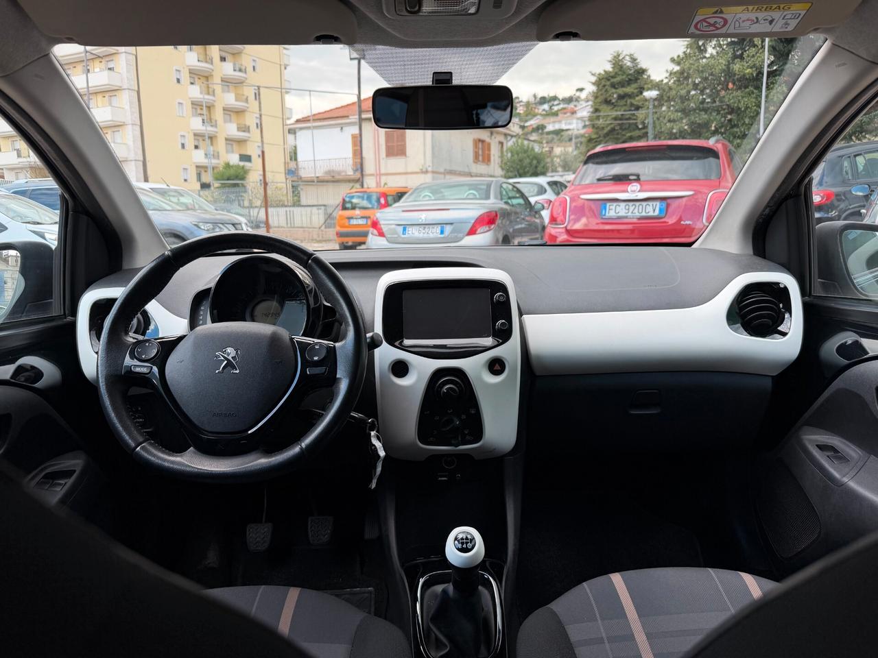 Peugeot 108 VTi 68 5 porte Allure