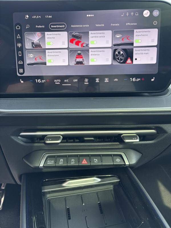 Audi Q3 1.5 tfsi mhev S line edition 150cv s-tronic FULL LED-TETTO-19"