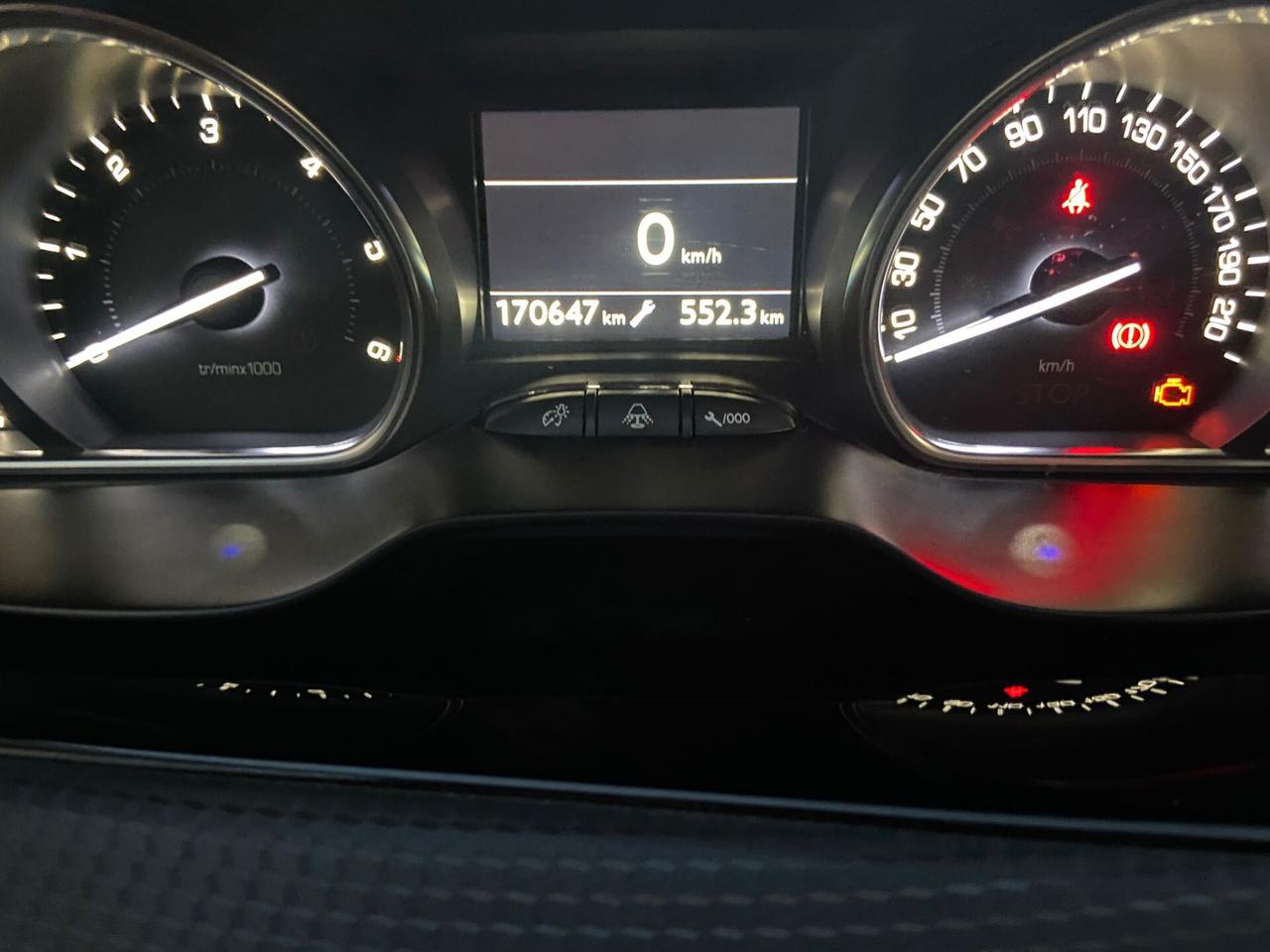 Peugeot 2008 1.6 e-HDi 115 CV Stop&Start Allure