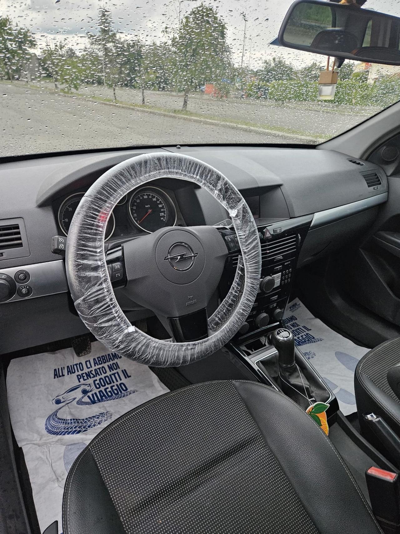 Opel Astra 1.7 CDTI 101CV 5 porte Cosmo