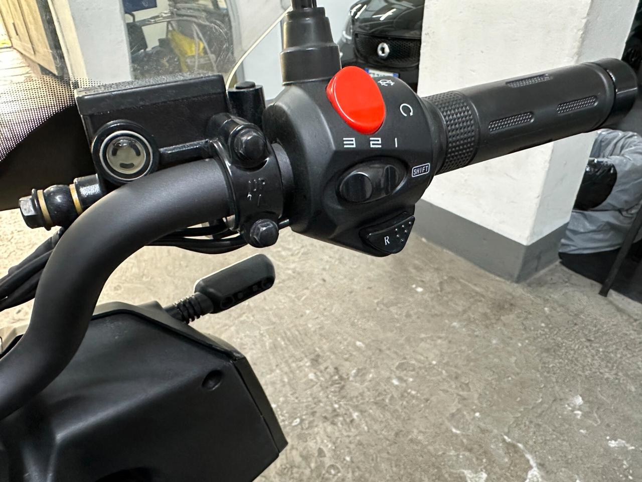 Super Soco CPX Electric Tech