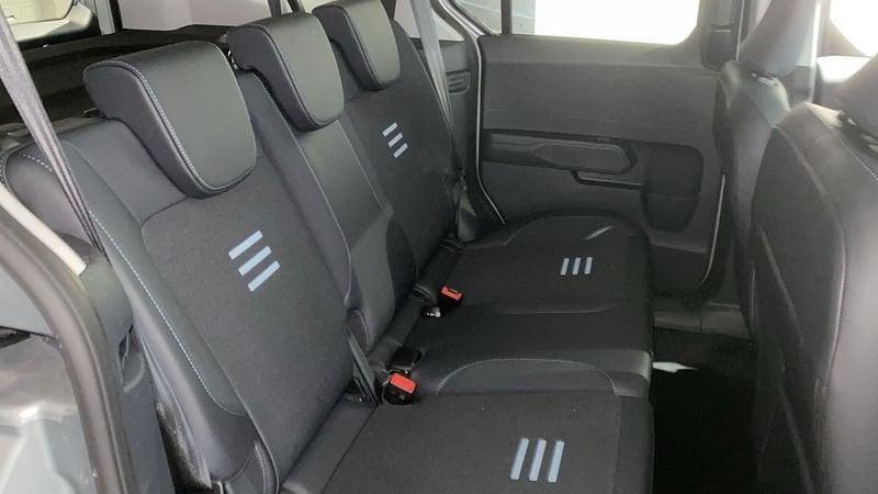 Ford Tourneo Courier 1.0 EcoBoost Active