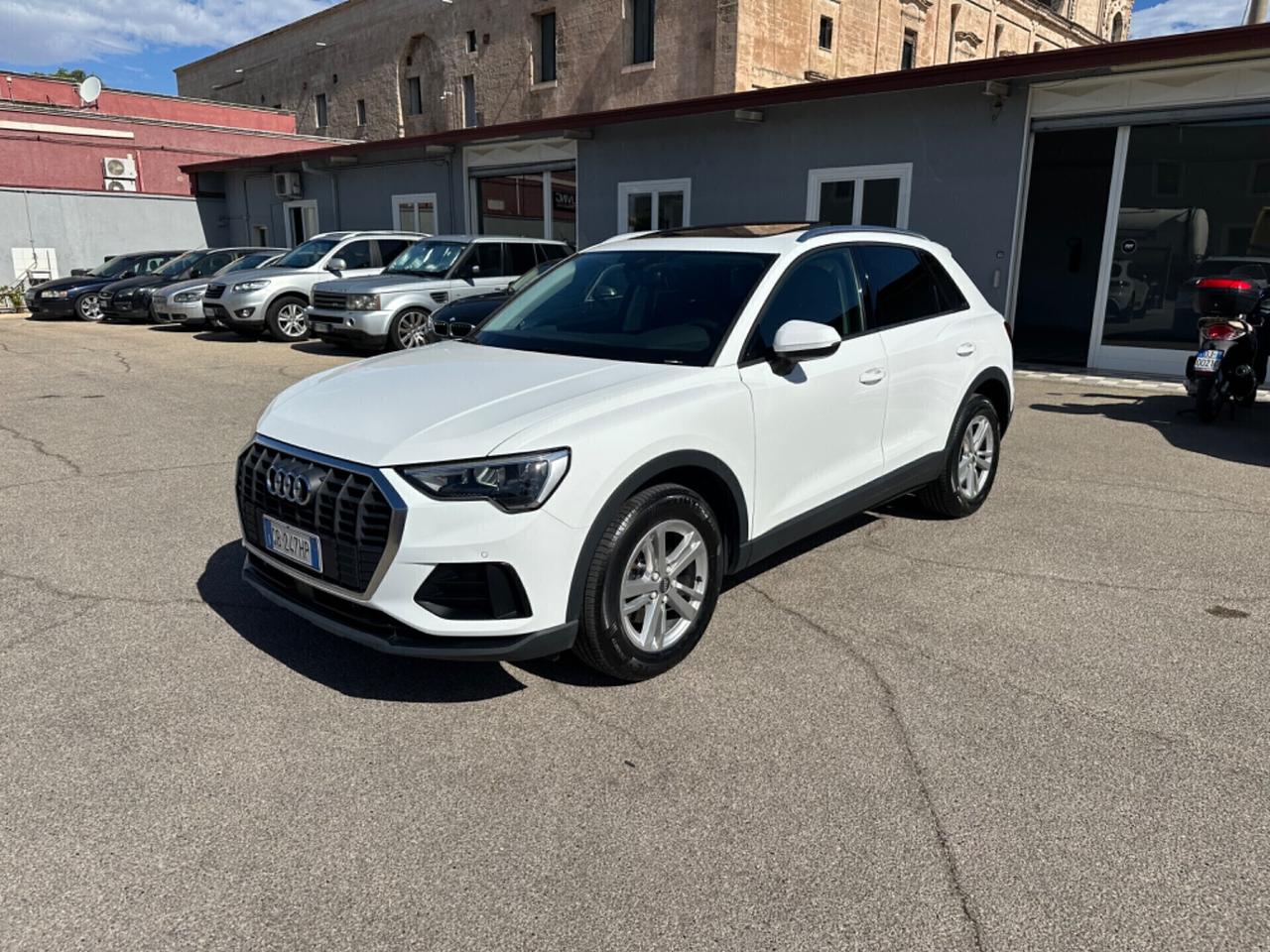 Audi Q3 35 TDI S tronic Business Advanced