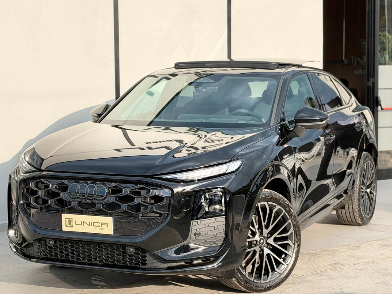 Audi Q3 Sportback 2.0 tdi S line 150cv S-tronic IVA ESPOST