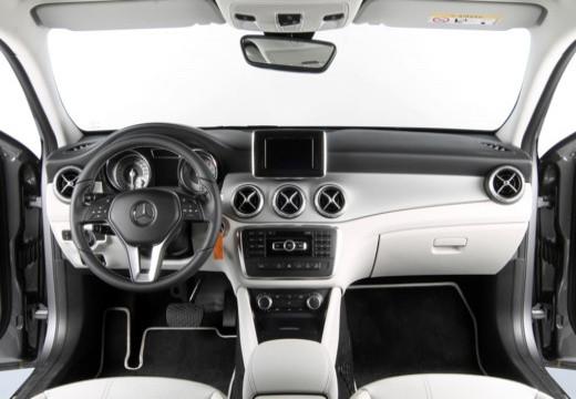 Mercedes-Benz GLA-X156 2014 - GLA 200 d (cdi) Enduro