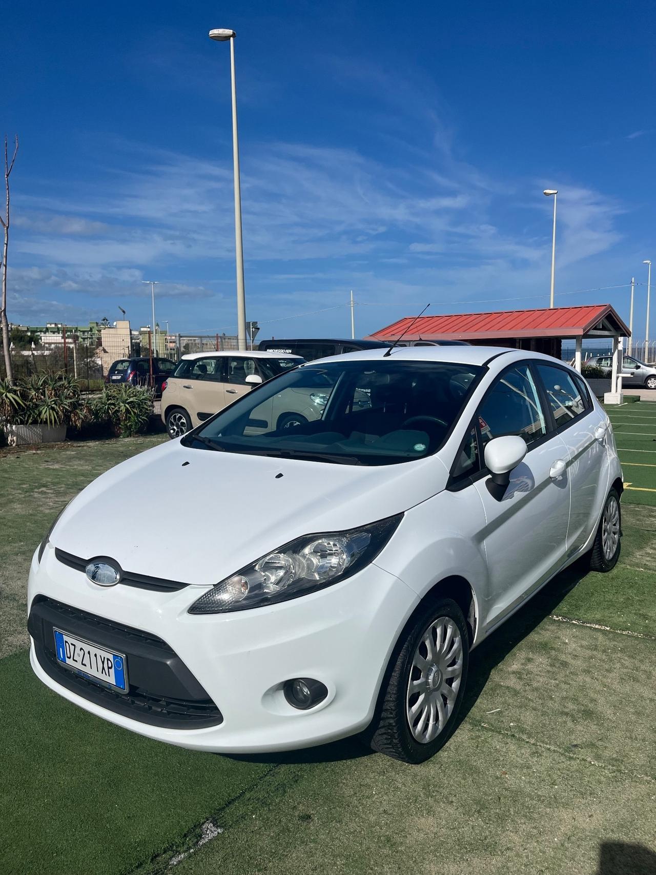Ford Fiesta 1.4 TDCi 5p. Titanium