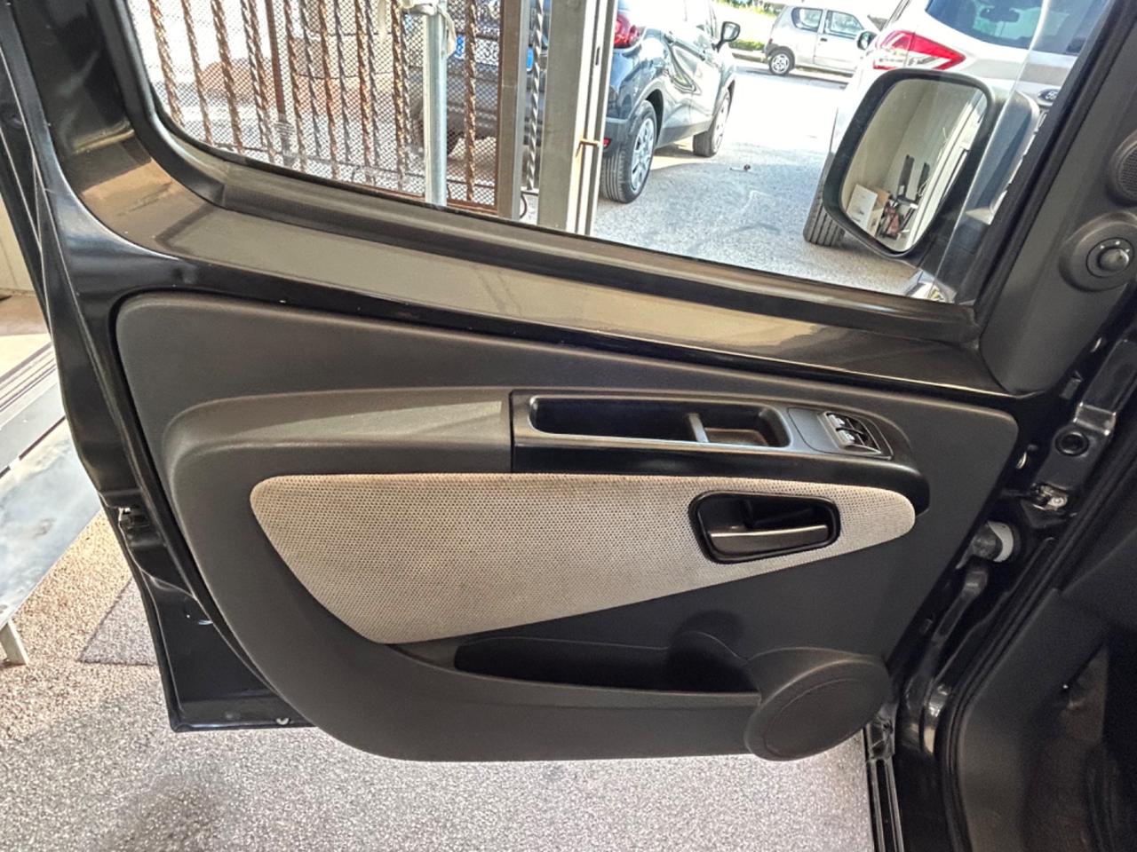 Fiat Qubo 1.3 MJT 75 CV Trekking