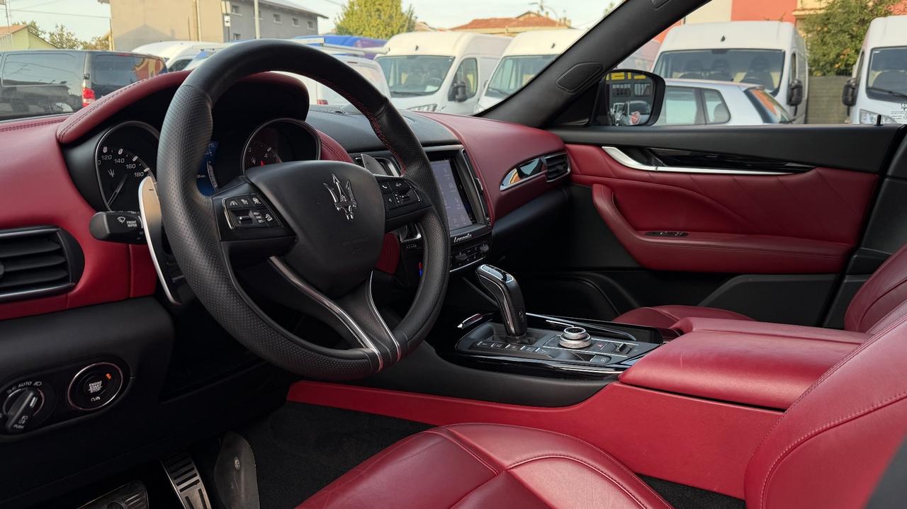MASERATI LEVANTE 3.0 GRANSPORT Q4 V6 275CV - FULL LED, PELLE, SOSPENSIONI REGOLABILI, SEDILI ELETTRICI