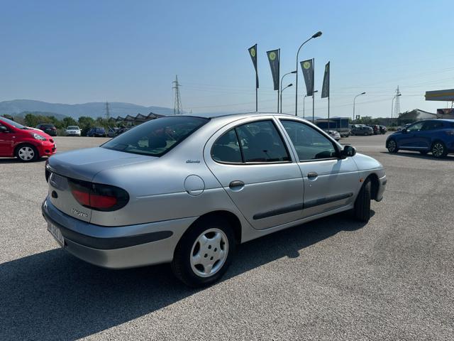 RENAULT Megane Mégane 1.6 cat RT VENDE PRIVATO