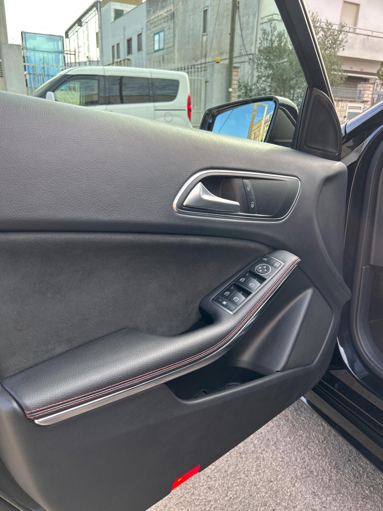 Mercedes-benz A160d Premium AMG -2017