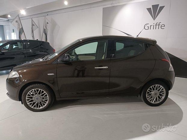 LANCIA Ypsilon 1.2 Gold - per NeoPatentati - 2012