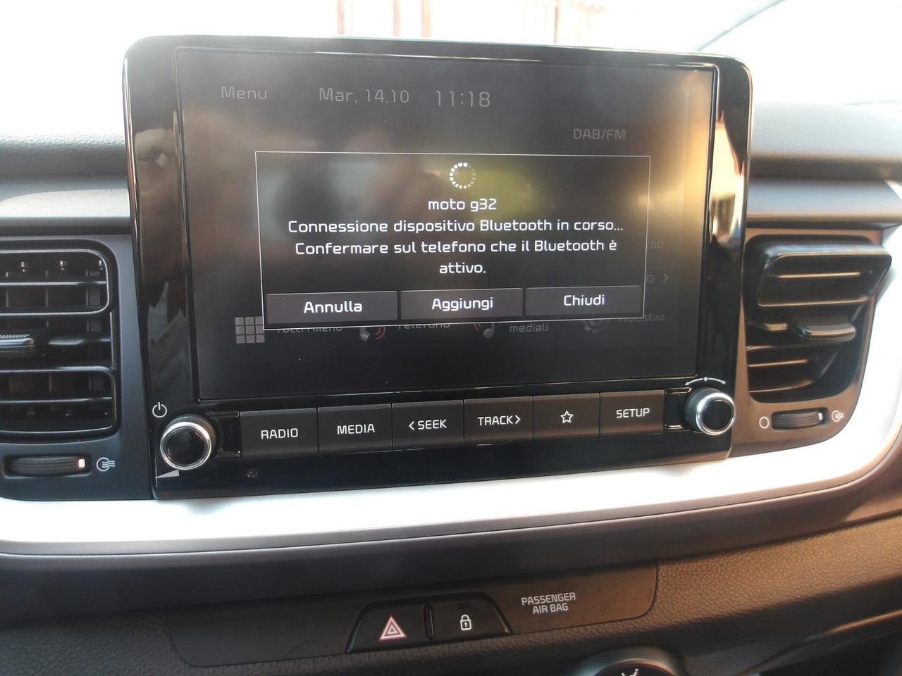 KIA STONIC 1.2 BENZ-KM 18.000-2022