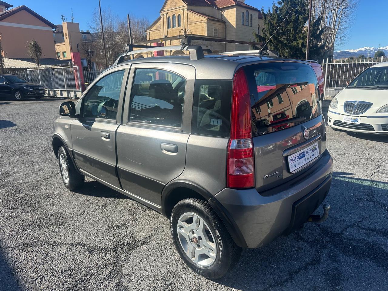 Fiat Panda 1.3 MJT 16V DPF 4x4 Climbing