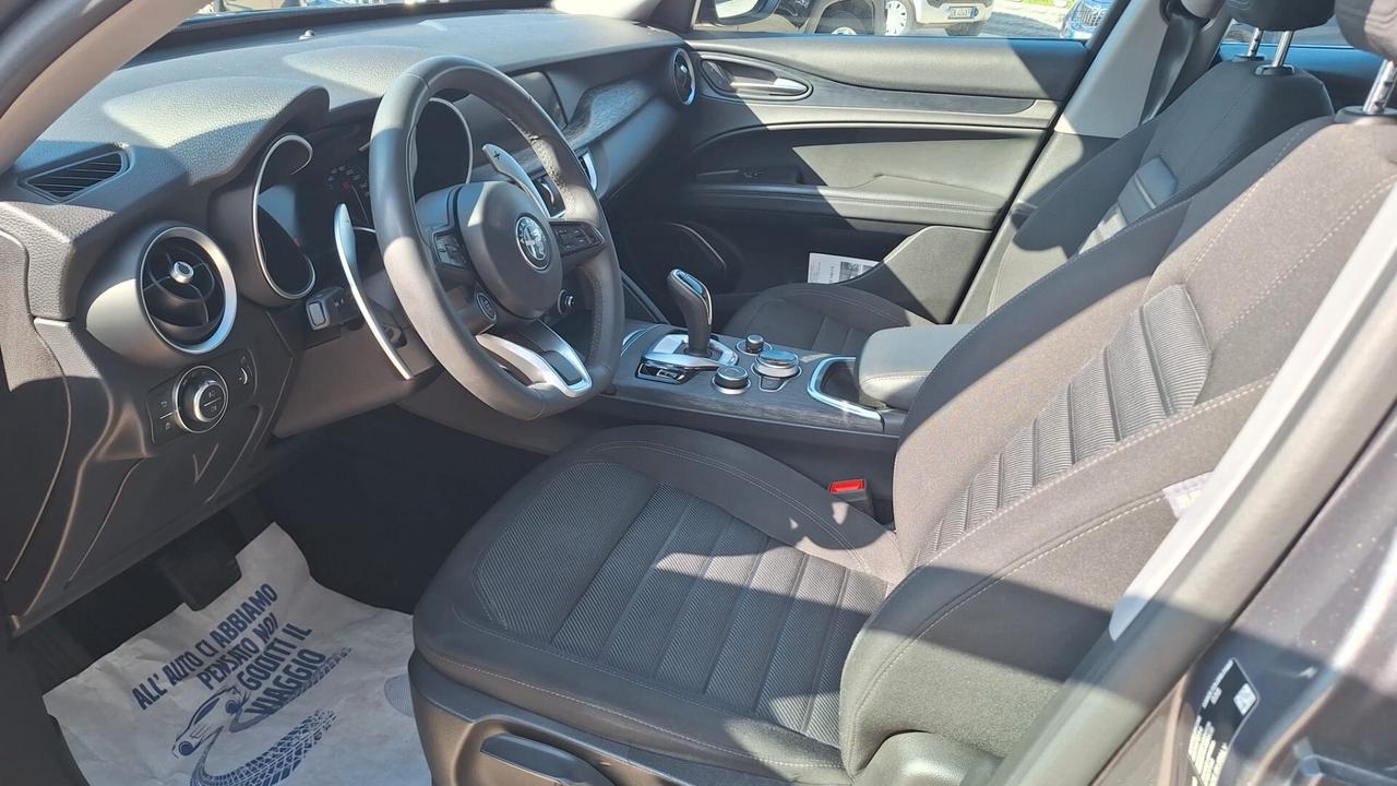 Alfa Romeo Stelvio 2.2 Turbodiesel 190 CV AT8 RWD Business