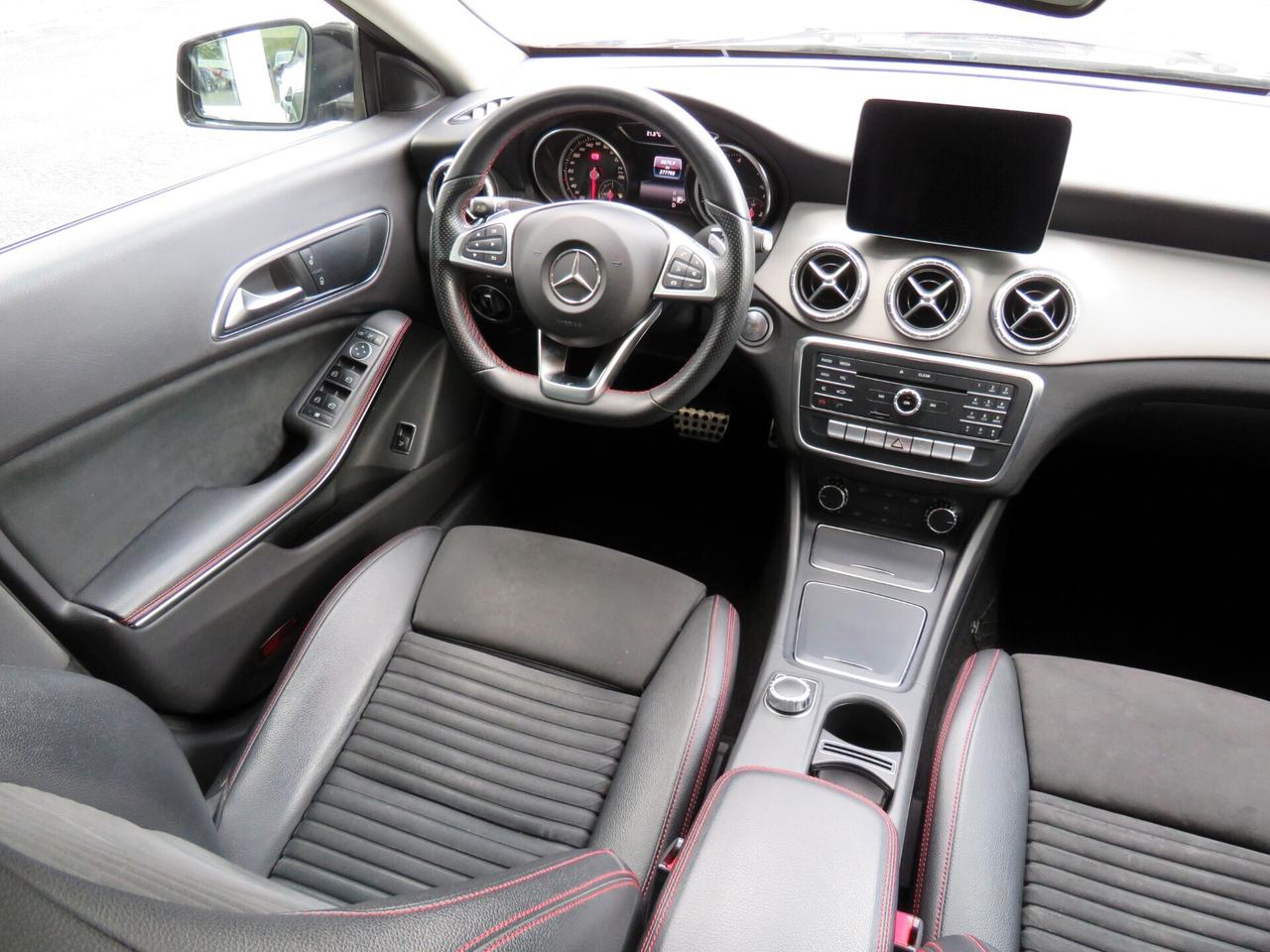 Mercedes-benz CLA 220 d Automatic Premium AMG