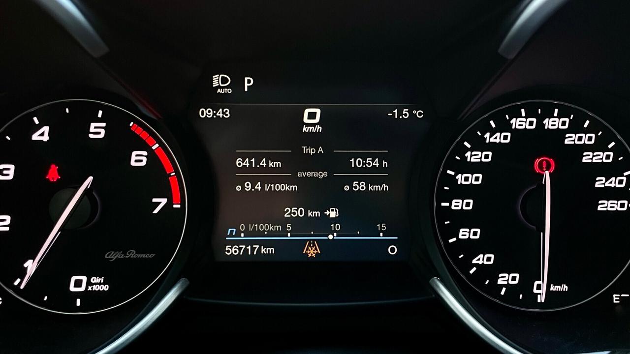 ALFA ROMEO GIULIA 2.0 TURBO VELOCE AT8 Q4 280CV - FULL LED, PELLE, SEDILI RISCALDATI