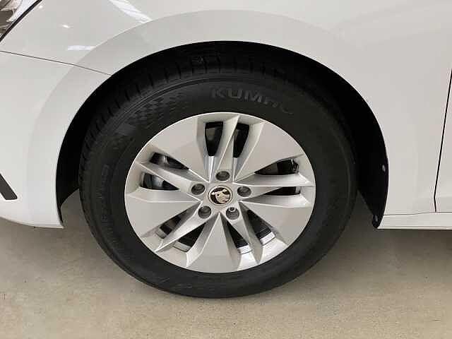 SKODA Octavia 1.5 e-TEC DSG Wagon Executive