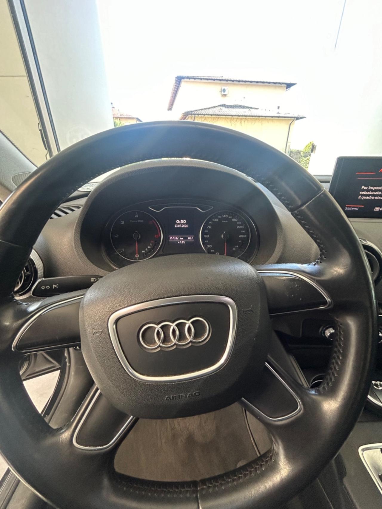 Audi A3 SPB 1.6 TDI ultra Attraction