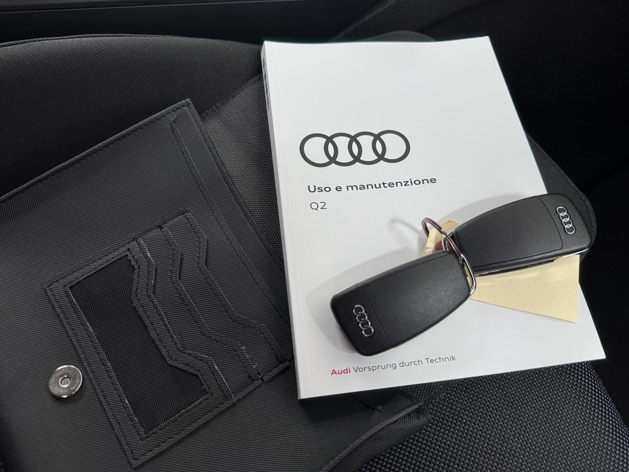 Audi Q2 30 TDI Identity Black - 2023