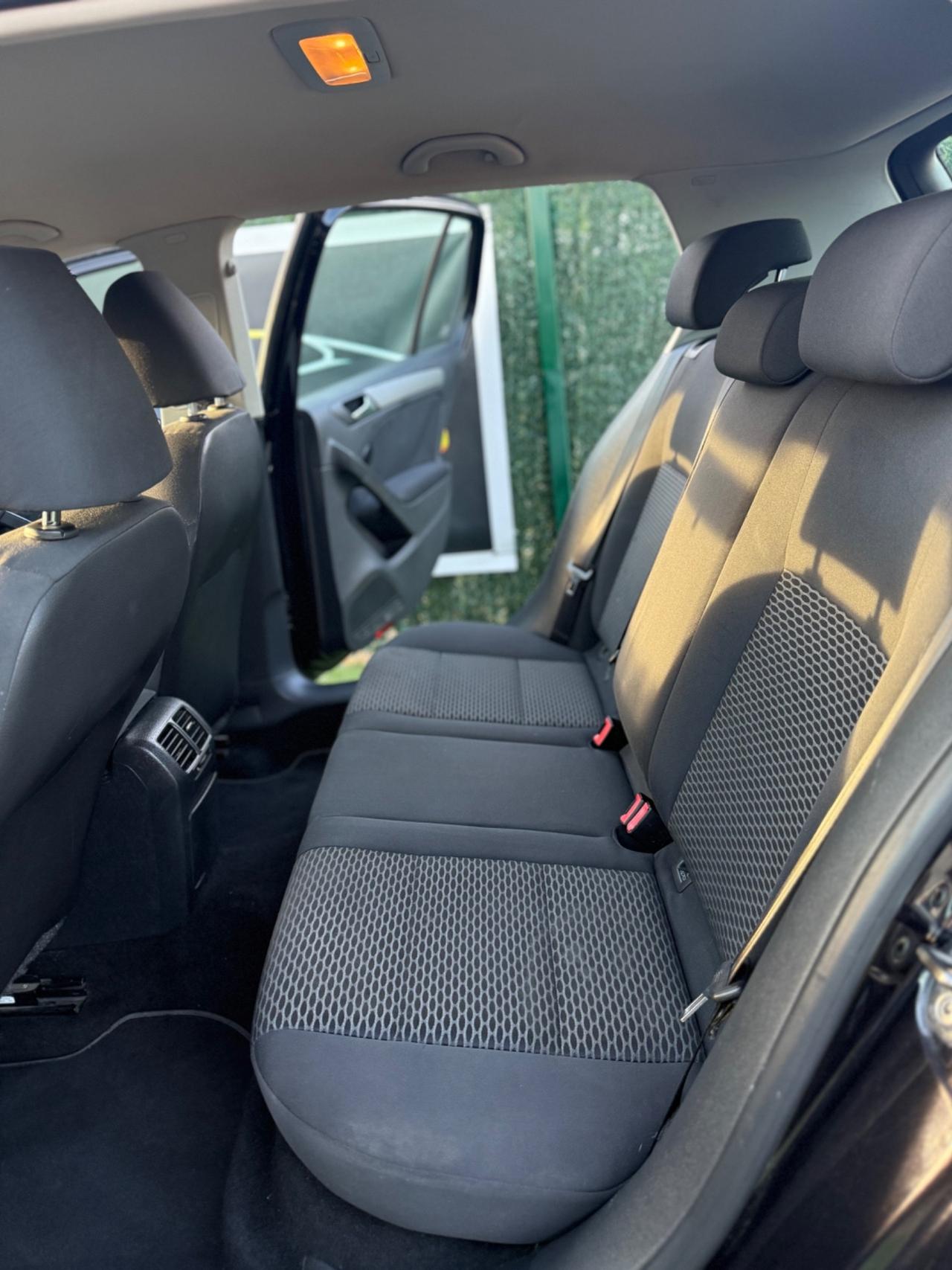 Volkswagen GOLF 6 1.6 DIESEL NEOPATENTATI