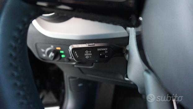 AUDI Q2 30 TDI S tronic Business