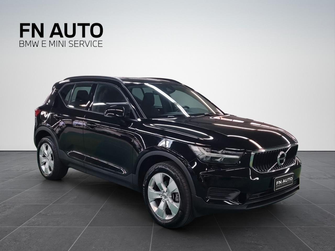 Volvo XC40 T2 Geartronic Momentum Core