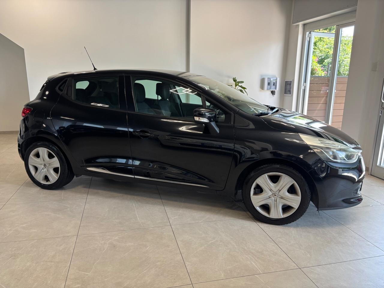 Renault Clio 1.5 dCi 8V 75CV 5 porte Costume National