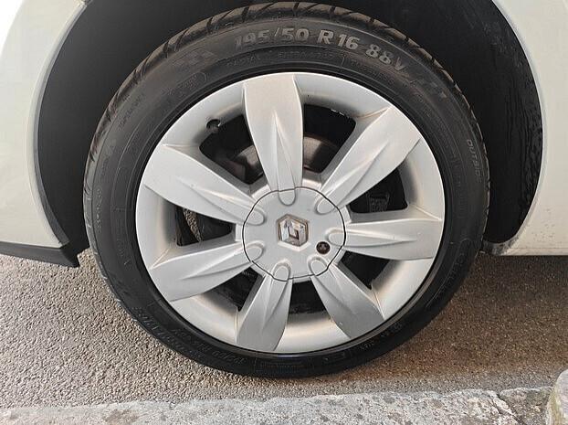 RENAULT Clio 1.5 dCi 5 porte *TETTO APRIBILE*