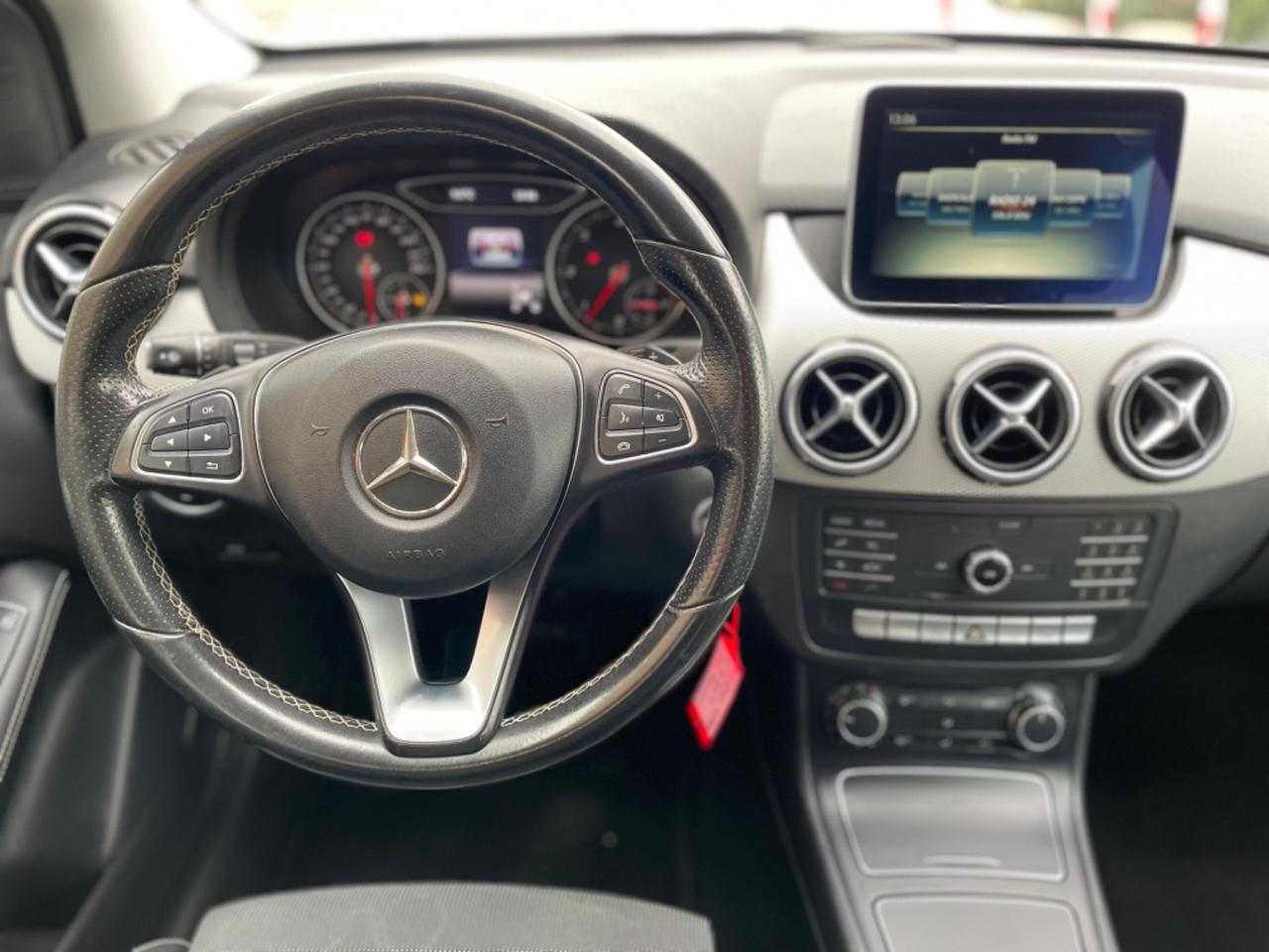 Mercedes-benz B 200 d Business