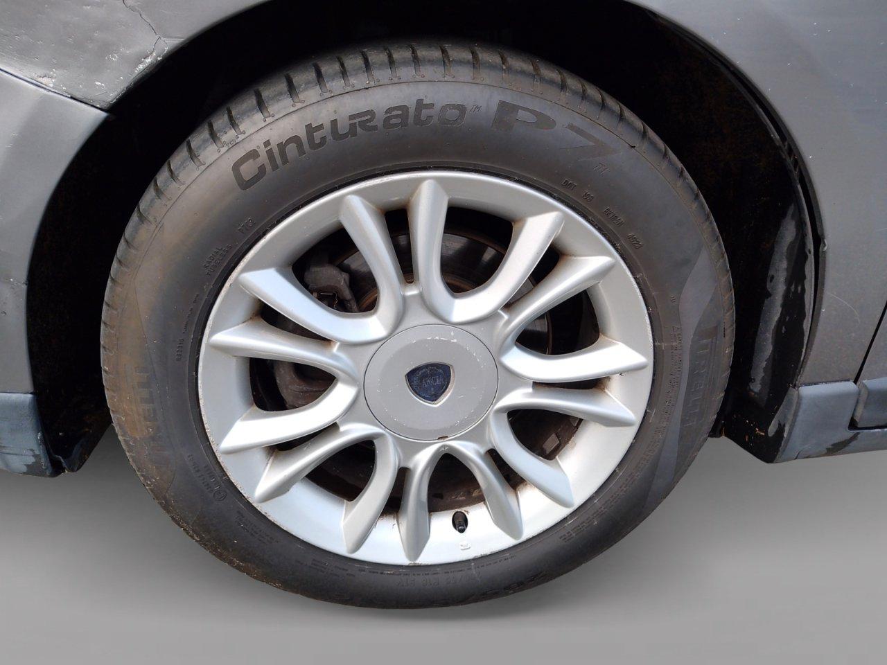 Lancia Delta 1.6 mjt Silver 105cv